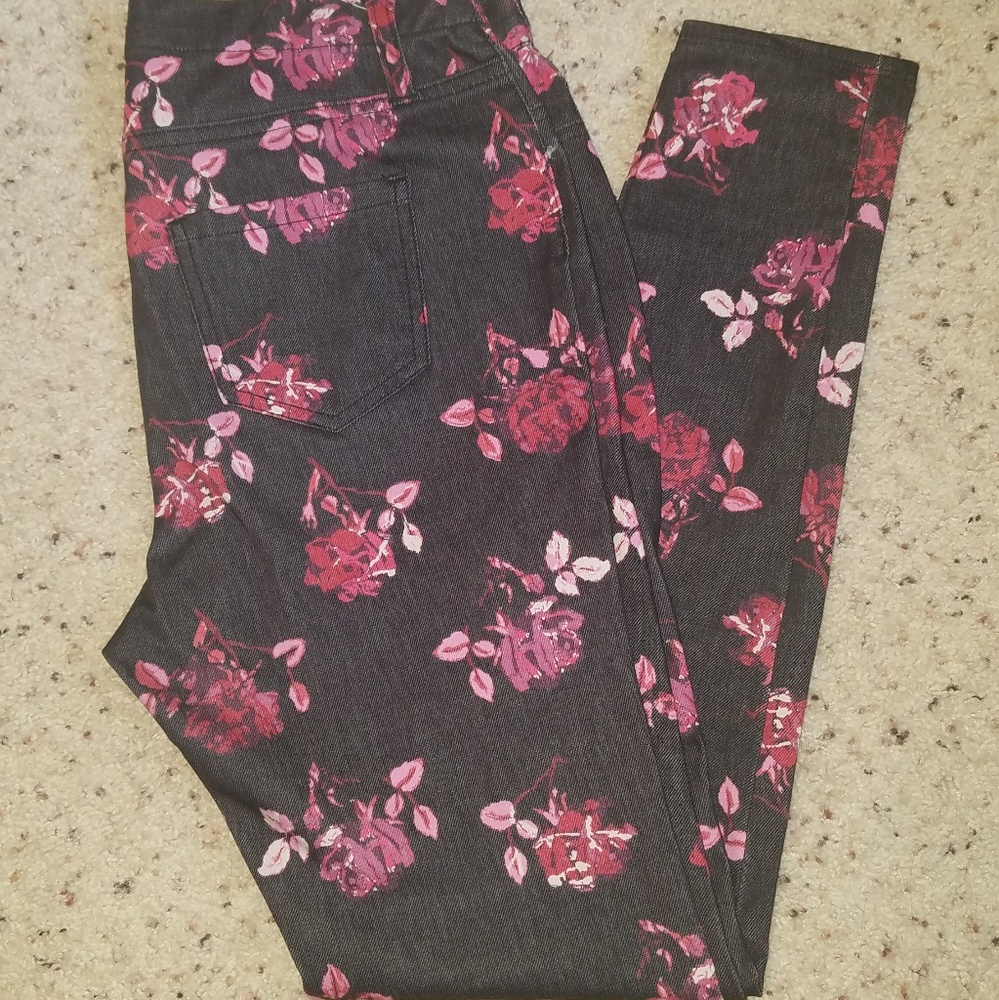 Rose pants